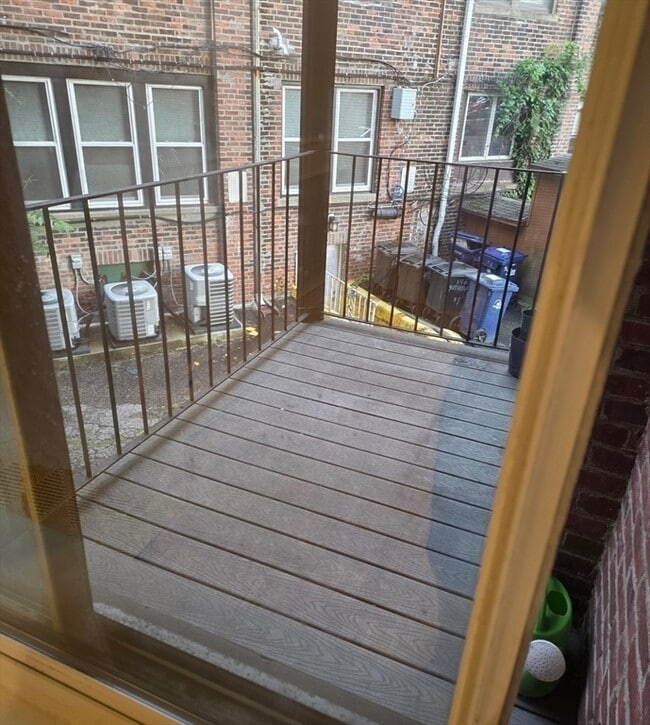 Building Photo - 1710 Commonwealth Ave