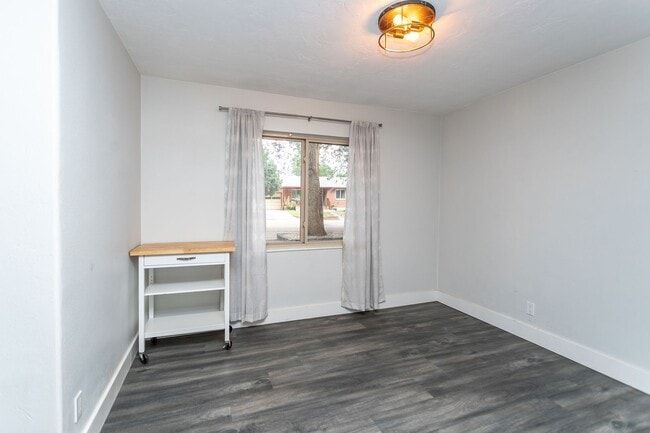 Building Photo - 317 La Clede Ave