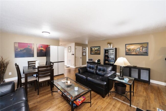 Building Photo - 30930 Temple Stand Ave