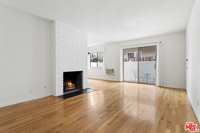 Building Photo - 11947 Kiowa Ave