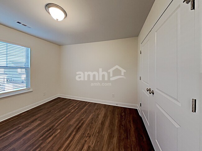 Building Photo - 4832 Chutney Dr