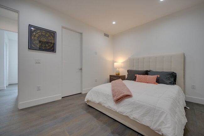 Building Photo - 4422 Riley Dr