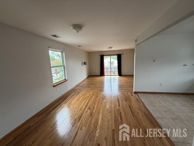Building Photo - 817 Jackson Ave