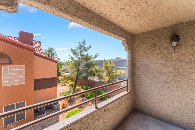 Building Photo - 2200 S Fort Apache Rd