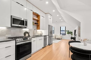 Building Photo - 93 Cowper St