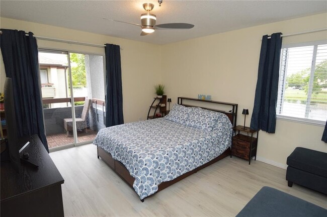 Building Photo - 10263 Gandy Blvd N