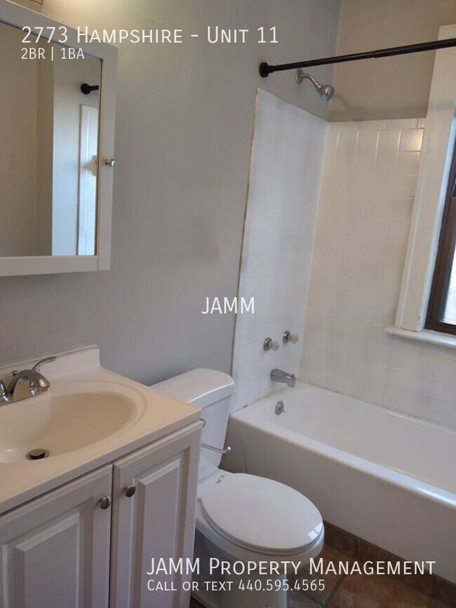 Building Photo - 2773 Hampshire-Unit 11