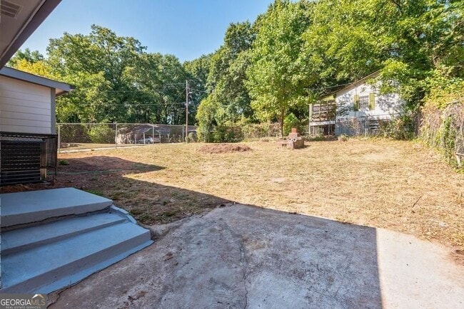 Building Photo - 120 Burbank Dr NW