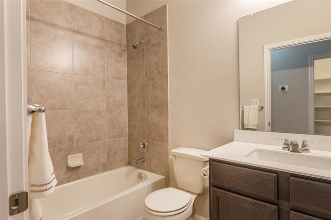 Building Photo - 658 Nautical Lp