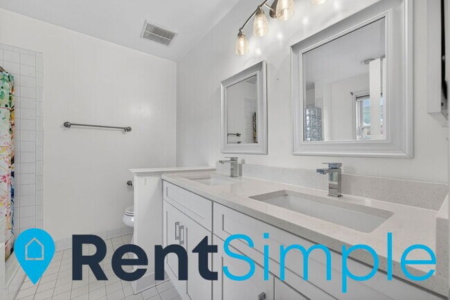 Building Photo - 13136 Ashnut Ln