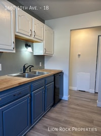 Building Photo - 1660 10th Ave