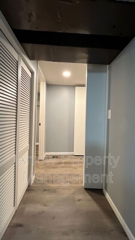 Building Photo - 800 S 38th St