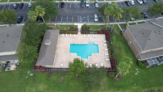 Building Photo - 2 Bedroom - 2.5 Bathroom - Gated Community...