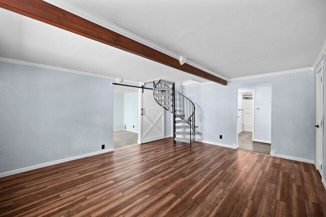 Building Photo - Updated 4BR Lidgerwood Home - Spiral Staircase, Loft & Oversized Garage!