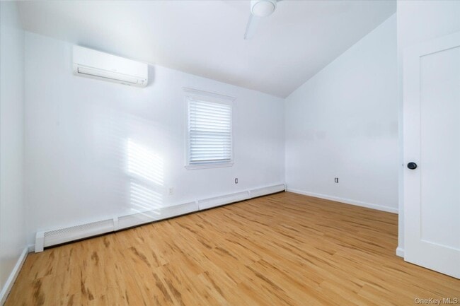 Building Photo - 2280 Brookside Ave