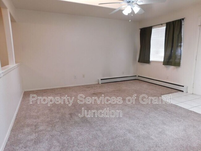 Building Photo - 456 Stepping Stone Ct