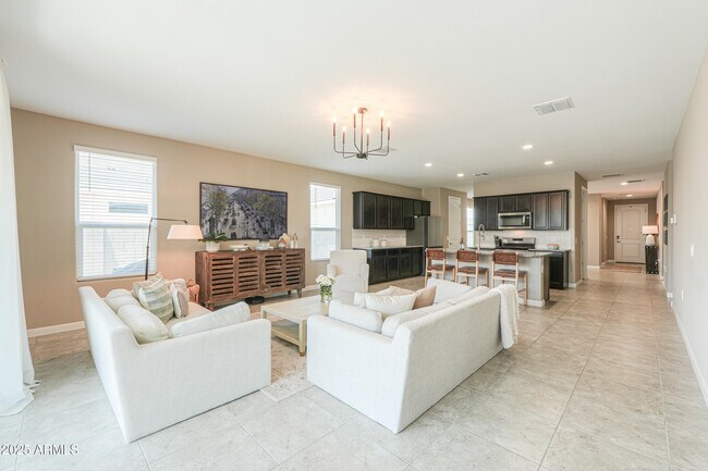 Primary Photo - 37903 W San Clemente St