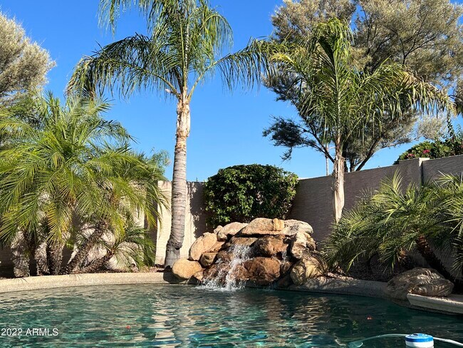 Building Photo - 3551 S Larkspur Way