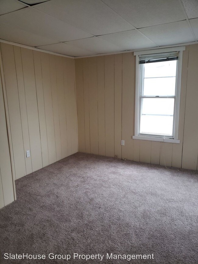 Building Photo - 3 br, 1 bath House - 1003 W 4th St EGWST