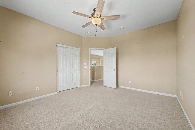 Building Photo - 472 W Pelican Dr