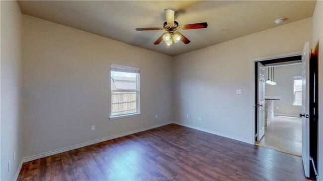 Building Photo - 3357 Keefer Loop