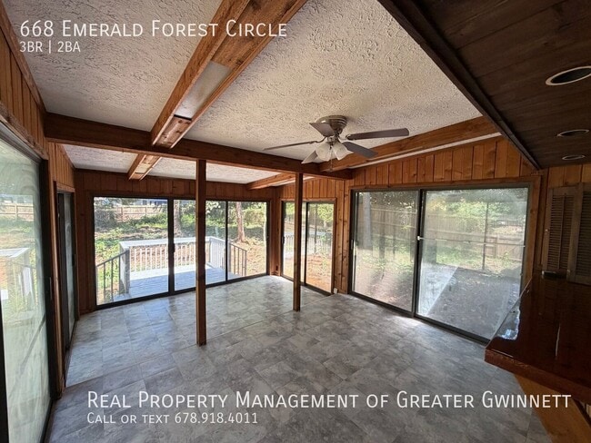 Building Photo - 668 Emerald Forest Cir SW