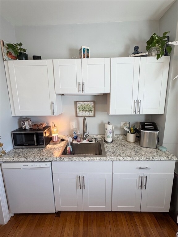 Building Photo - 36 Sagamore St