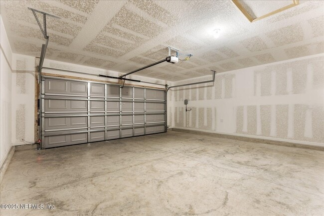 Building Photo - 158 Albacete Rd