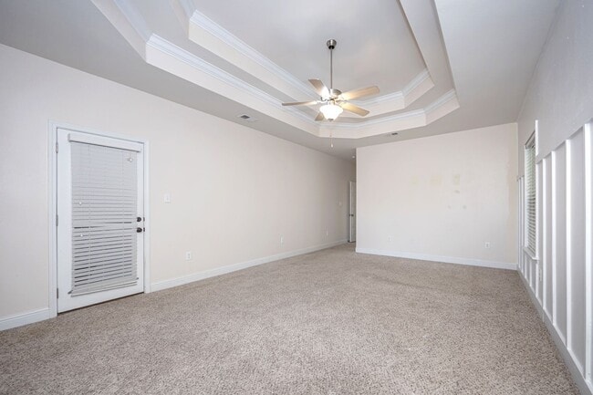 Building Photo - 1013 Silverbell Cv