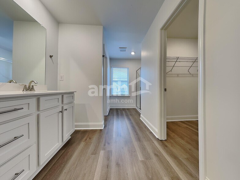 Building Photo - 1529 Aquamarine Dr