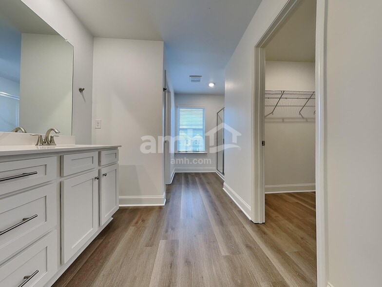 Building Photo - 1608 Aquamarine Dr
