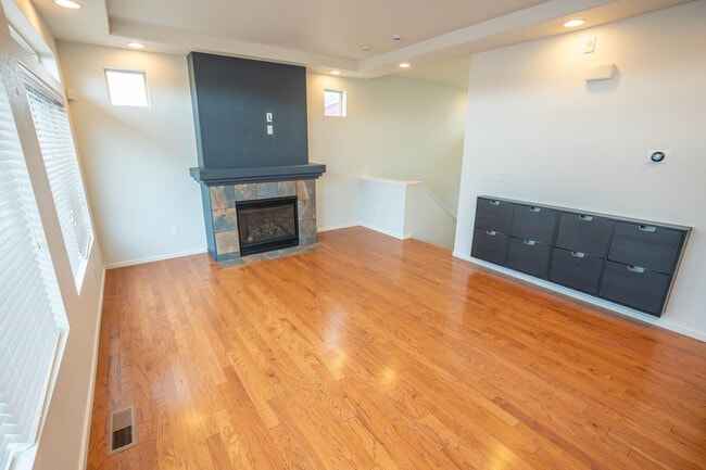 Building Photo - 4490 Vindaloo Dr