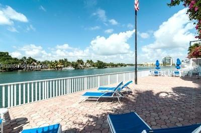 Building Photo - 5700 Collins Ave