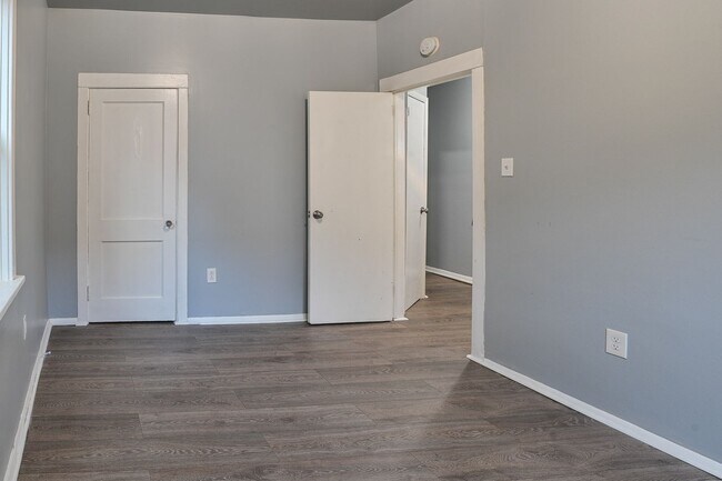 Building Photo - 1828-1830 N 3rd St