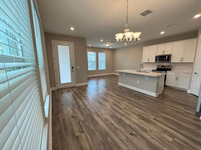 Building Photo - 14311 Braemar St