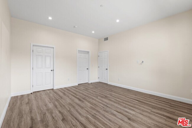 Building Photo - 11625 Haynes St