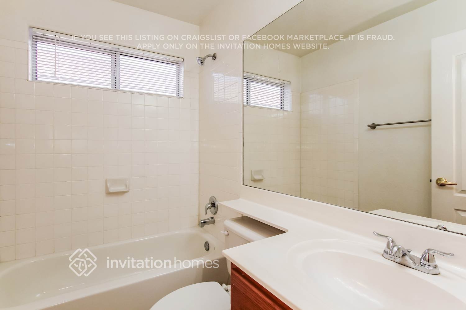 Building Photo - 13146 W Alvarado Cir