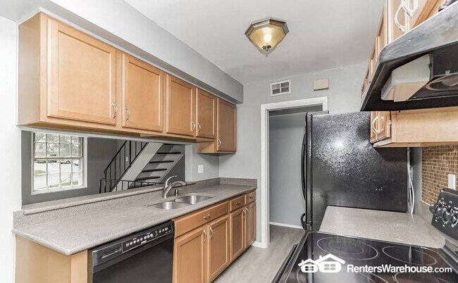 Building Photo - 3 Deepspring Ct