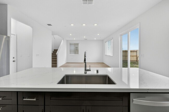 Building Photo - 5328 Allentown Wy