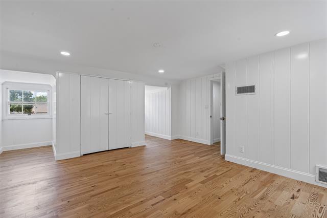 Building Photo - 3601 Westcliff Rd S