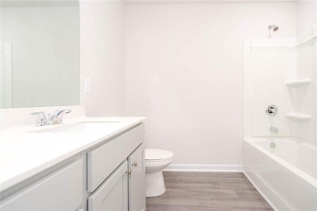 Building Photo - 242 Lookout Dr