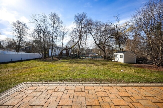 Building Photo - 48 Graymore Rd