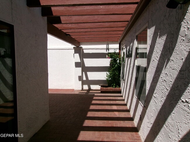 Building Photo - 246 Casas Bella Ln