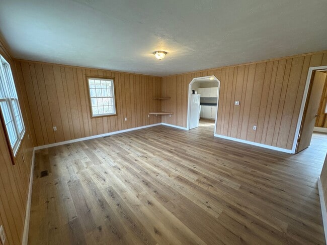 Building Photo - House in Grand Rivers