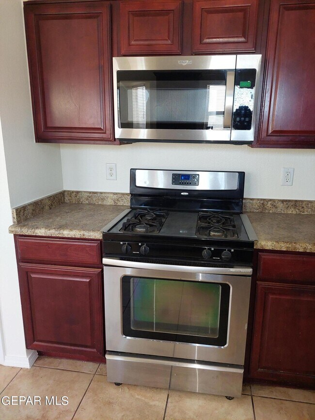 Building Photo - 11236 Horse Ranch St