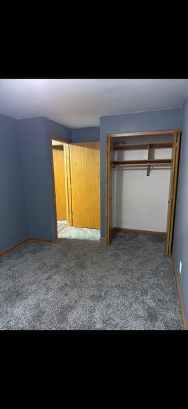 Building Photo - W6527 Woodhaven Cir