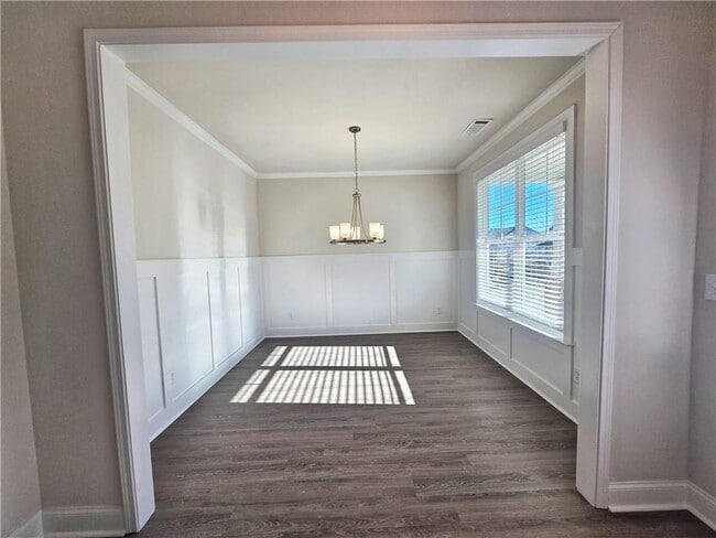 Building Photo - 7327 Rocklin Ln