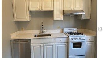 Building Photo - 346 Harvard St