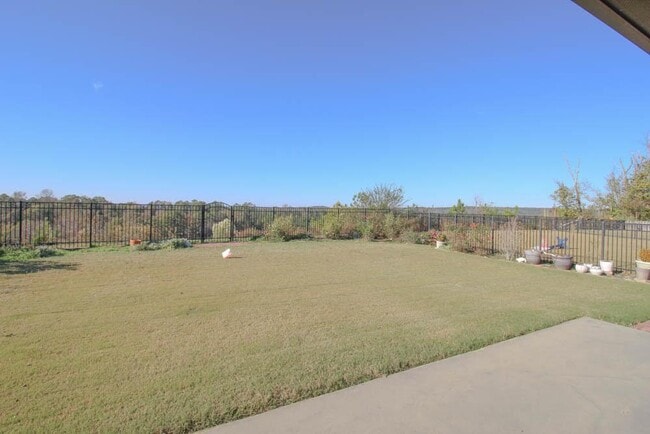 Building Photo - 5098 Park Side Cir