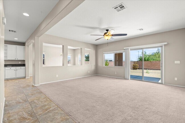 Building Photo - North Las Vegas Beauty – Roomy, Stylish, a...
